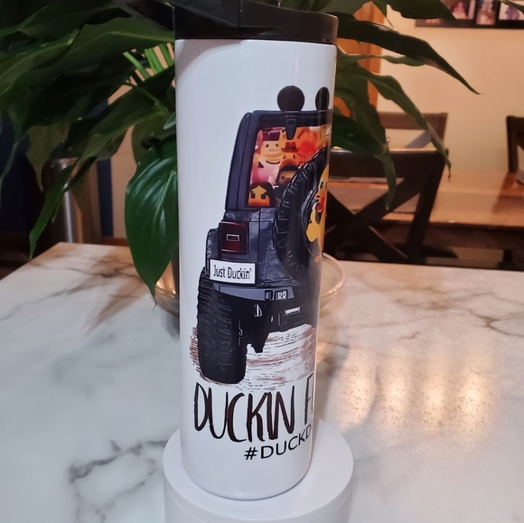 DUCK DUCK JEEP 30oz Tumbler with duo lids 🎉sale - Picture 6 of 10
